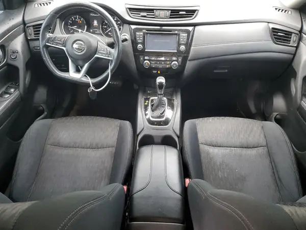 5N1AT2MVXHC865187 2017 NISSAN ROGUE - Image 8
