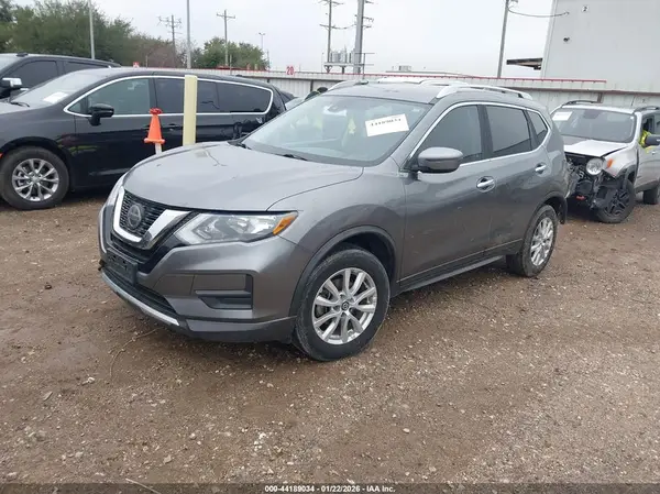 5N1AT2MVXHC866341 2017 NISSAN ROGUE - Image 2