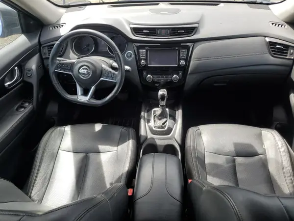 5N1AT2MVXHC867957 2017 NISSAN ROGUE - Image 8