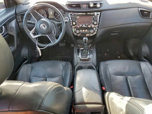 5N1AT2MVXHC875735 2017 NISSAN ROGUE - Image 8