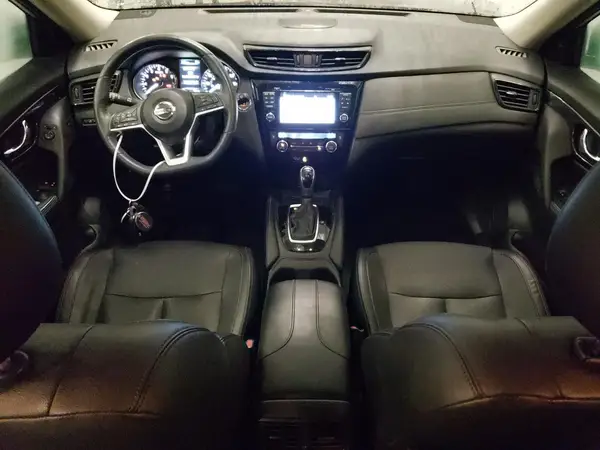 5N1AT2MVXHC878036 2017 NISSAN ROGUE - Image 8