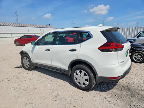 5N1AT2MVXHC878263 2017 NISSAN ROGUE - Image 2