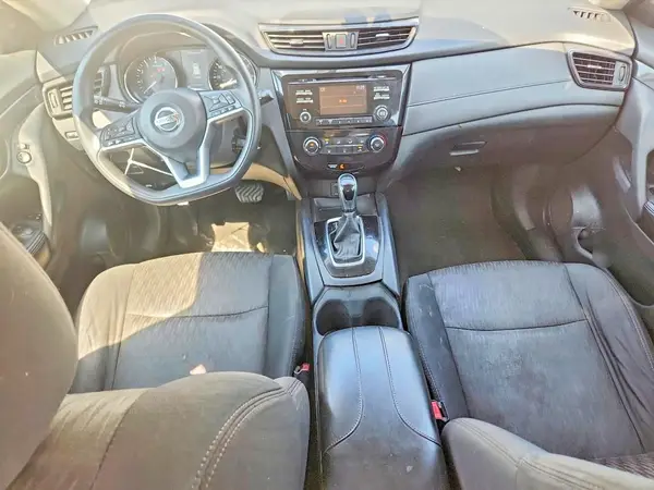 5N1AT2MVXHC878263 2017 NISSAN ROGUE - Image 8