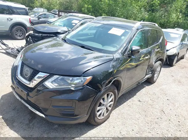 5N1AT2MVXHC879347 2017 NISSAN ROGUE - Image 2