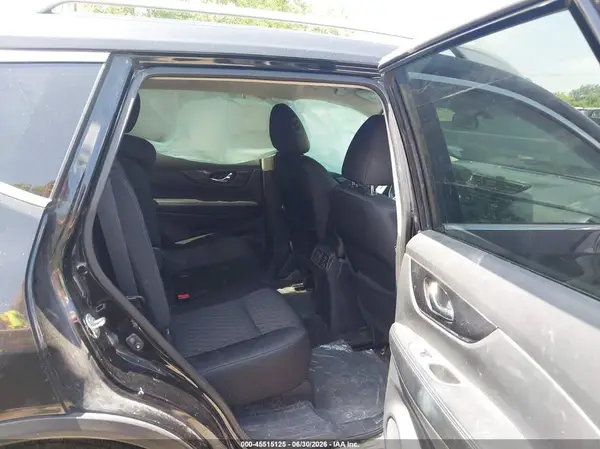 5N1AT2MVXHC879347 2017 NISSAN ROGUE - Image 8
