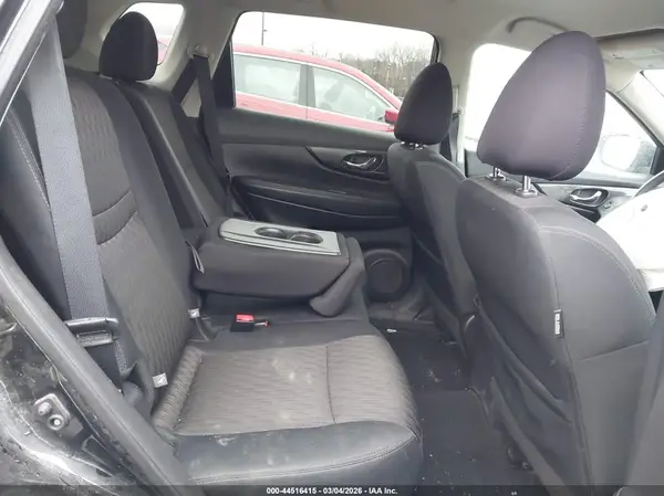 5N1AT2MVXHC879932 2017 NISSAN ROGUE - Image 8