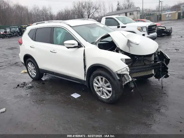 5N1AT2MVXHC881406 2017 NISSAN ROGUE - Image 1