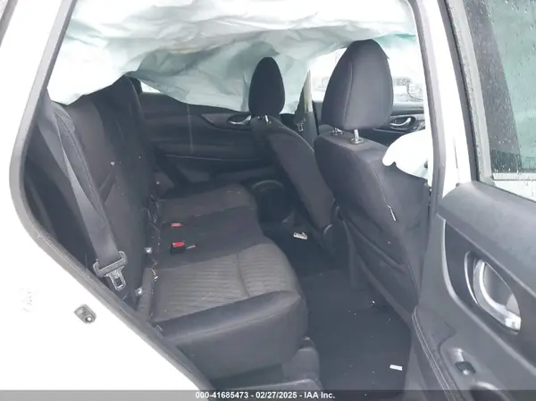 5N1AT2MVXHC881406 2017 NISSAN ROGUE - Image 8