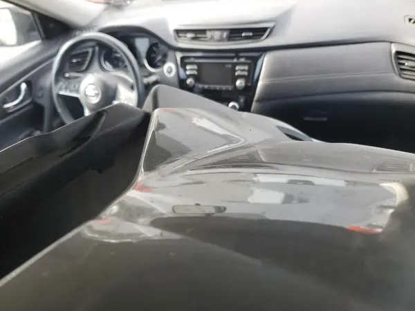 5N1AT2MVXHC881860 2017 NISSAN ROGUE - Image 8