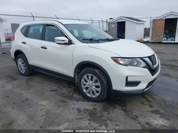 5N1AT2MVXHC883270 2017 NISSAN ROGUE - Image 1