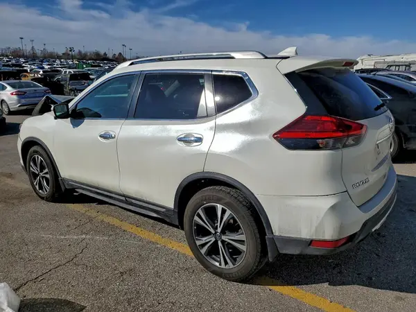 5N1AT2MVXHC883897 2017 NISSAN ROGUE - Image 2
