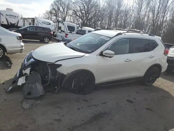5N1AT2MVXHC886976 2017 NISSAN ROGUE - Image 1