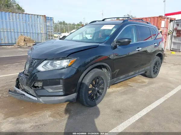 5N1AT2MVXHC892163 2017 NISSAN ROGUE - Image 2