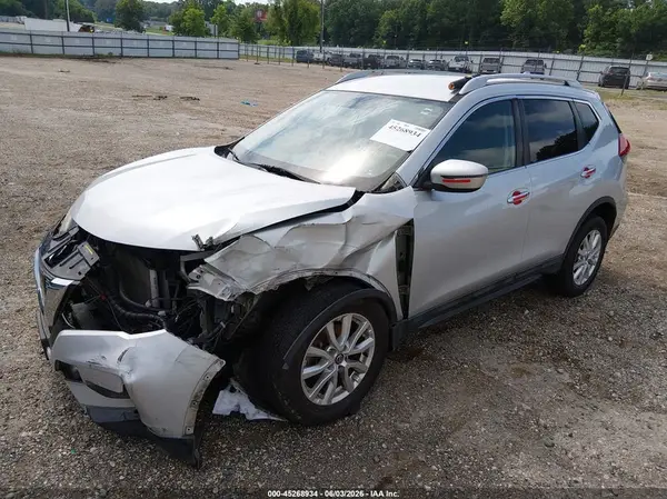 5N1AT2MVXHC892521 2017 NISSAN ROGUE - Image 2