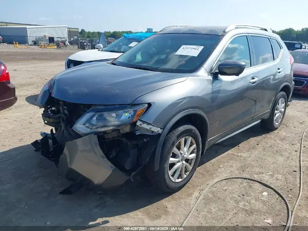 5N1AT2MVXHC896696 2017 NISSAN ROGUE - Image 2