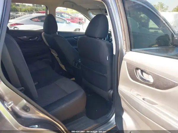 5N1AT2MVXHC896696 2017 NISSAN ROGUE - Image 8