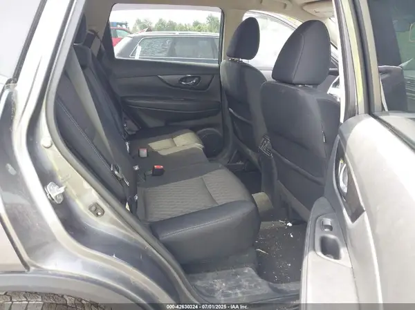 5N1AT2MVXJC702867 2018 NISSAN ROGUE - Image 8