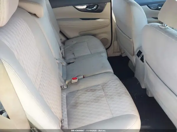 5N1AT2MVXJC708961 2018 NISSAN ROGUE - Image 8