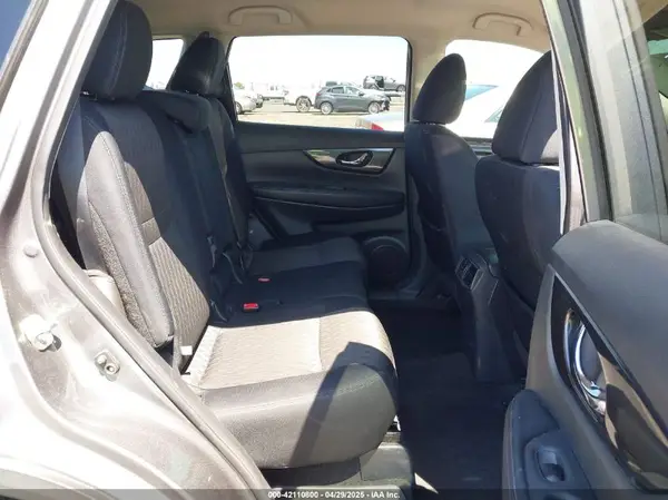 5N1AT2MVXJC720687 2018 NISSAN ROGUE - Image 8