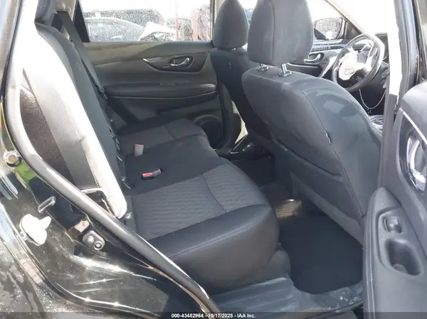 5N1AT2MVXJC721211 2018 NISSAN ROGUE - Image 8