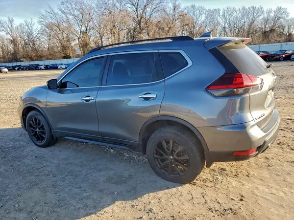5N1AT2MVXJC725131 2018 NISSAN ROGUE - Image 2