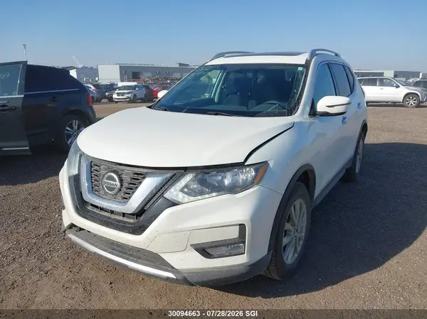 5N1AT2MVXJC727106 2018 NISSAN ROGUE - Image 2