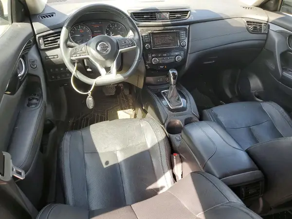 5N1AT2MVXJC728644 2018 NISSAN ROGUE - Image 8