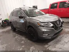 5N1AT2MVXJC735626 2018 NISSAN ROGUE