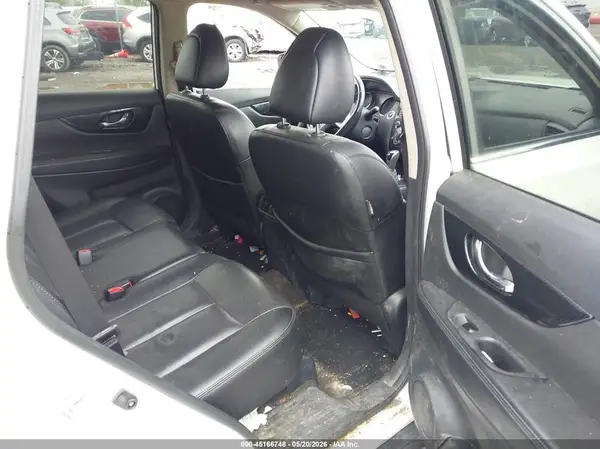 5N1AT2MVXJC741734 2018 NISSAN ROGUE - Image 8