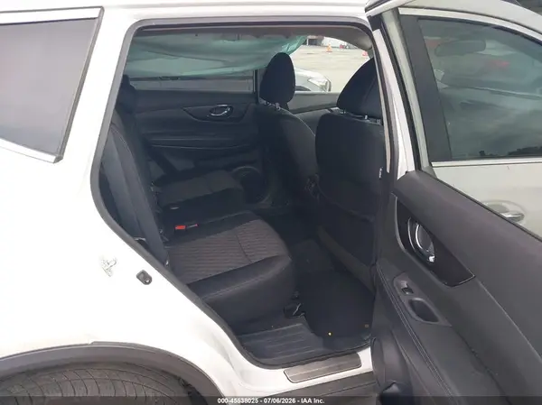 5N1AT2MVXJC744861 2018 NISSAN ROGUE - Image 8