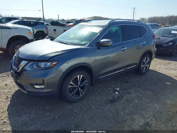 5N1AT2MVXJC745265 2018 NISSAN ROGUE - Image 2