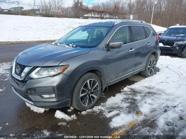 5N1AT2MVXJC747808 2018 NISSAN ROGUE - Image 2