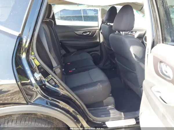5N1AT2MVXJC749218 2018 NISSAN ROGUE - Image 8