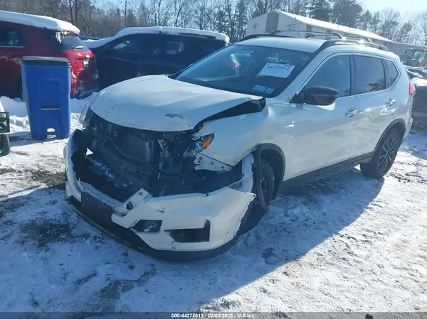 5N1AT2MVXJC754175 2018 NISSAN ROGUE - Image 2
