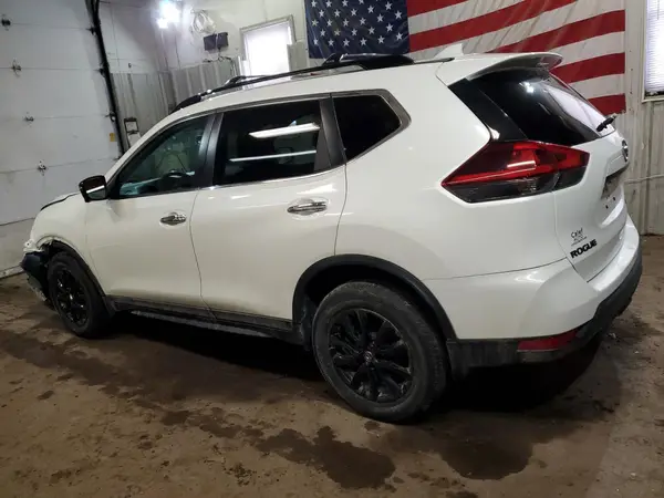 5N1AT2MVXJC755066 2018 NISSAN ROGUE - Image 2