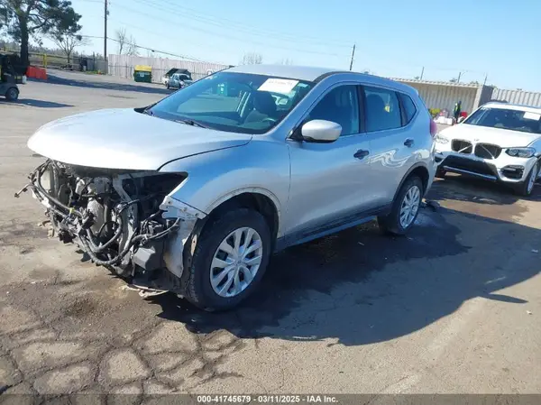 5N1AT2MVXJC756430 2018 NISSAN ROGUE - Image 2