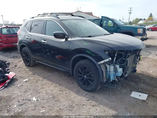 5N1AT2MVXJC757643 2018 NISSAN ROGUE - Image 1
