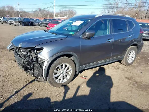 5N1AT2MVXJC758209 2018 NISSAN ROGUE - Image 2
