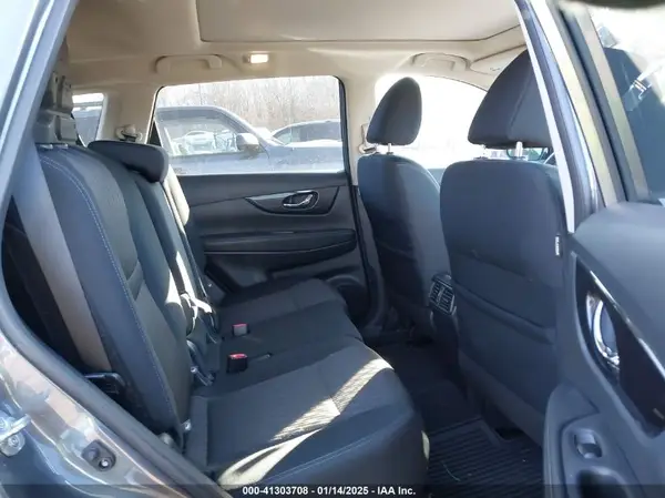 5N1AT2MVXJC758209 2018 NISSAN ROGUE - Image 8