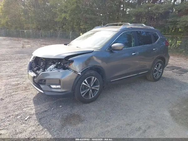 5N1AT2MVXJC759375 2018 NISSAN ROGUE - Image 2