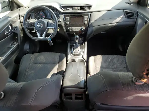 5N1AT2MVXJC761093 2018 NISSAN ROGUE - Image 8