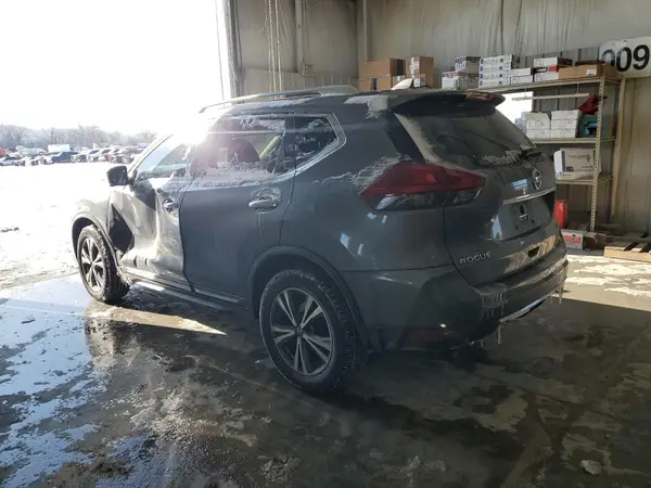 5N1AT2MVXJC777536 2018 NISSAN ROGUE - Image 2