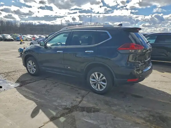5N1AT2MVXJC784289 2018 NISSAN ROGUE - Image 2