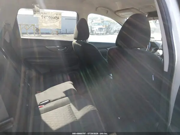 5N1AT2MVXJC787449 2018 NISSAN ROGUE - Image 8