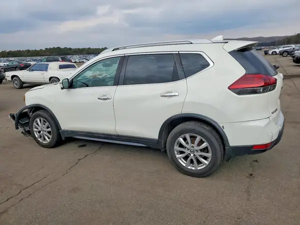 5N1AT2MVXJC789587 2018 NISSAN ROGUE - Image 2