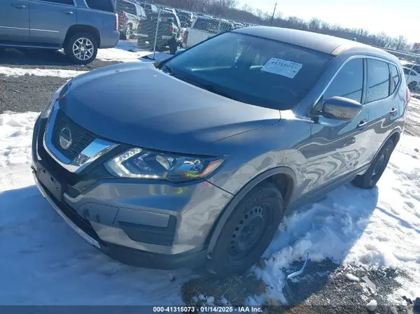 5N1AT2MVXJC789590 2018 NISSAN ROGUE - Image 2