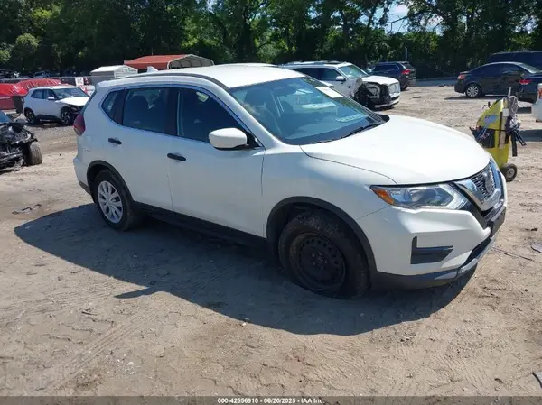 5N1AT2MVXJC791422 2018 NISSAN ROGUE - Image 1
