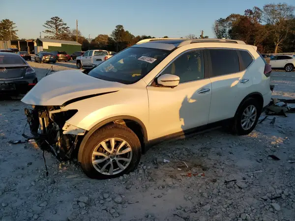 5N1AT2MVXJC792666 2018 NISSAN ROGUE - Image 1