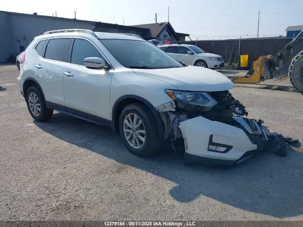5N1AT2MVXJC796541 2018 NISSAN ROGUE - Image 1