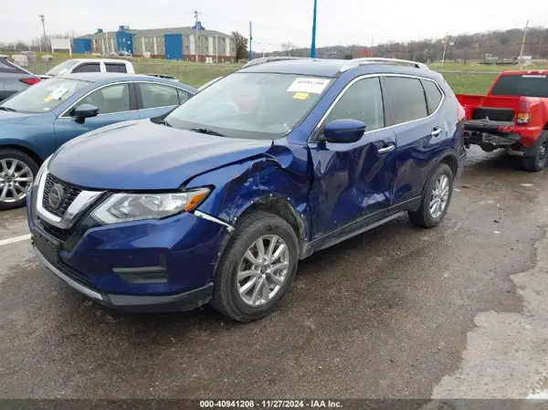 5N1AT2MVXJC799245 2018 NISSAN ROGUE - Image 2